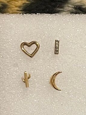 Kendra Scott 18k gold vermeil single studs